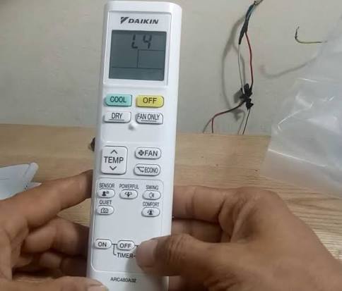 dieu-hoa-daikin-bao-loi-l4
